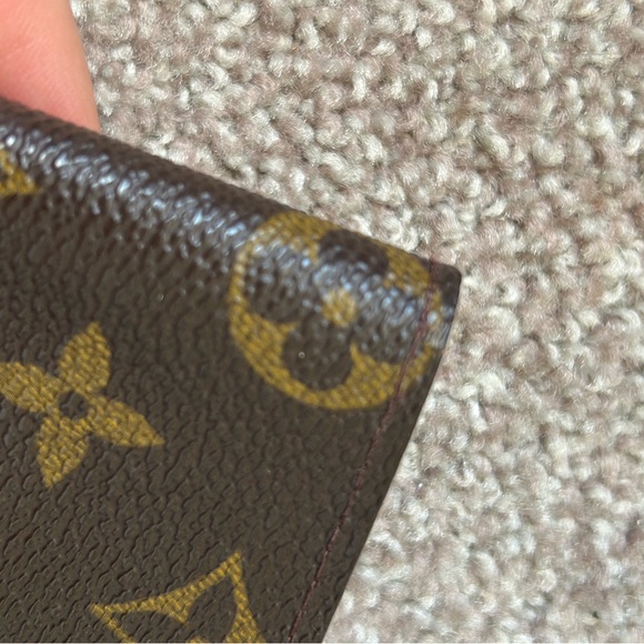 Louis Vuitton bifold wallet for men - Picture 7 of 11